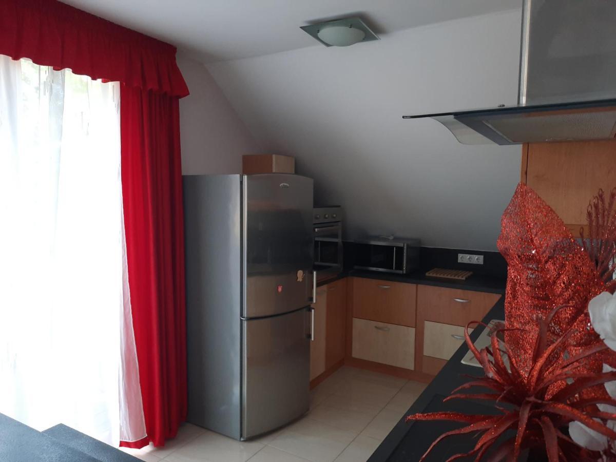 Fitt Apartman Ленті Екстер'єр фото