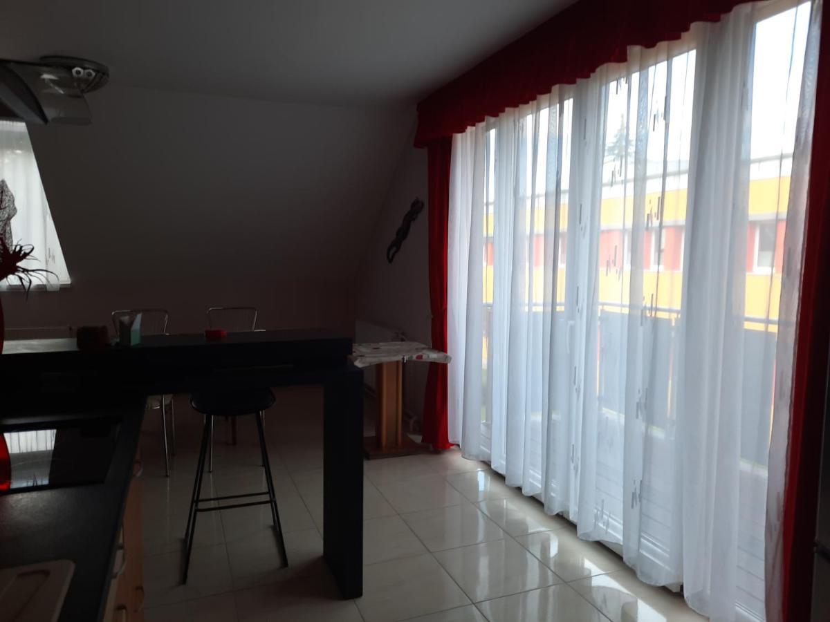 Fitt Apartman Ленті Екстер'єр фото